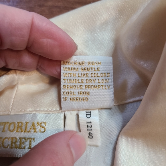 Vtg Victoria Secret Gold Label Satin Modest Tie Floral Cream Robe Womens P(XS)/S - Picture 5 of 11